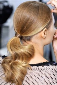 peinados de fiesta, coleta baja
